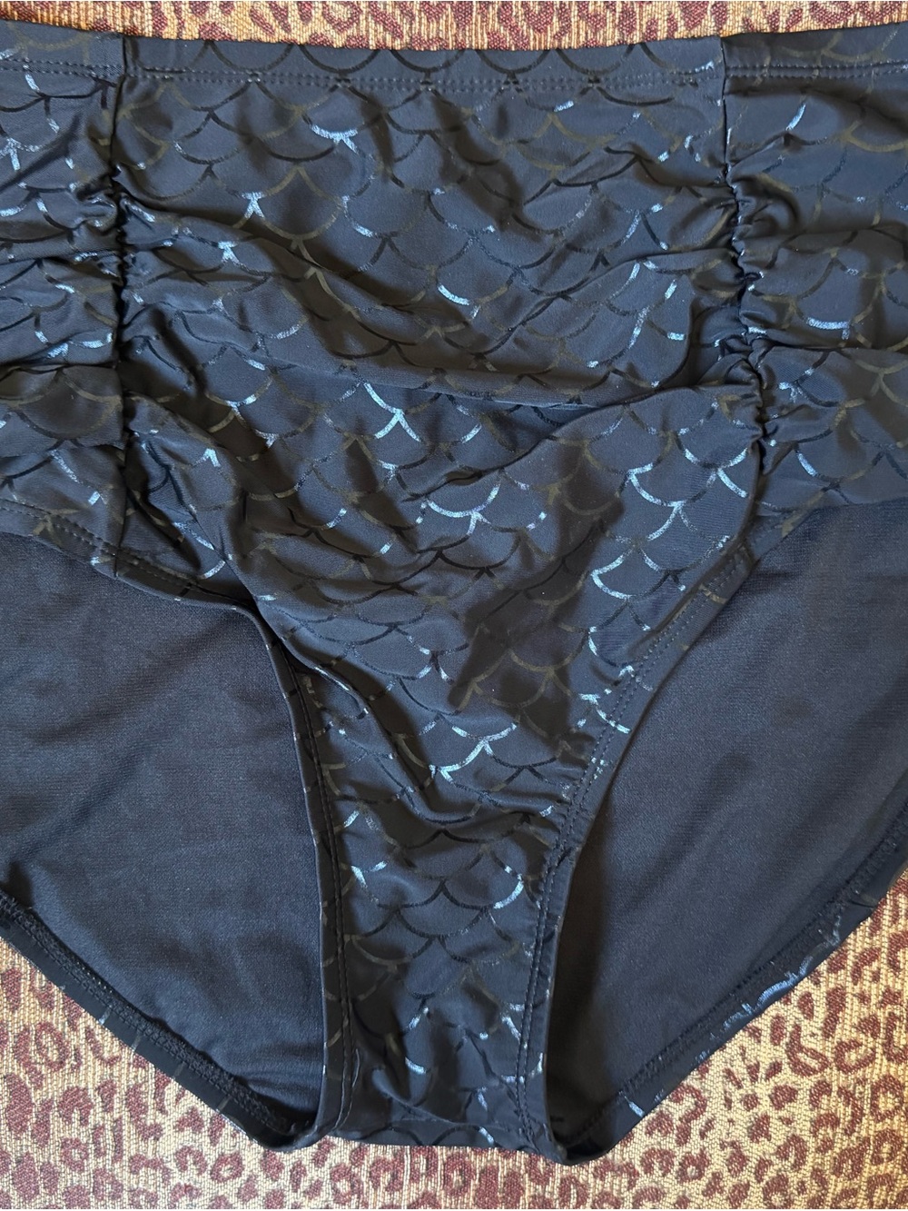NWOT High Waisted Ruched Black Mermaid Pattern Swim Bottoms Plus Size 2X 18/20